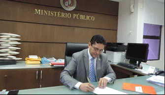 Cleandro Moura.