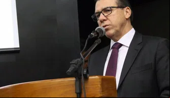 Ministro Luiz Marinho