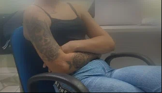 Mulher suspeita do crime de receptação