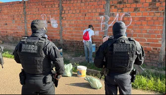 Ação da DRACO para apagar pichações relacionadas à facção em Teresina.
