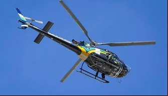 Helicóptero da PM é enviado para combater queimadas em Canto do Buriti