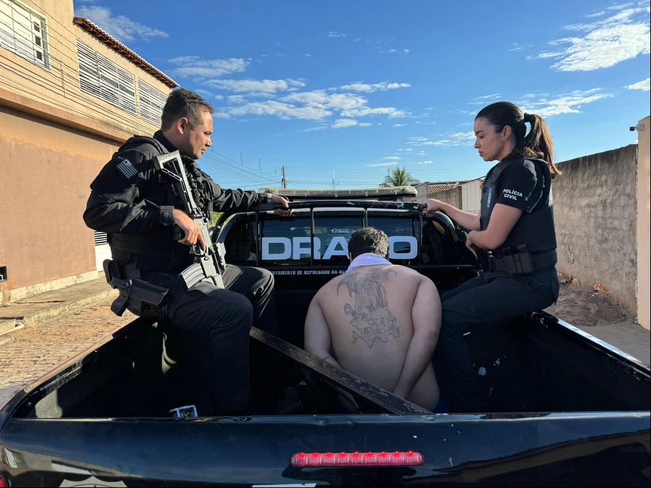 Operação do DRACO prende dois suspeitos e cumpre mandados de busca em Canto do Buriti