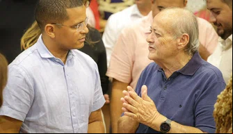 Silvio Mendes anuncia convocação de aprovados na área da educação e construção de uma escola em Teresina