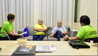Silvio Mendes recebe comissão organizadora da Caminhada da Fraternidade