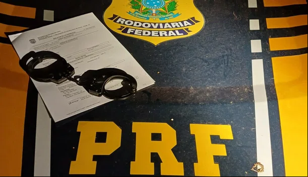 PRF prende caminhoneiro suspeito de homicídio culposo em Gilbués